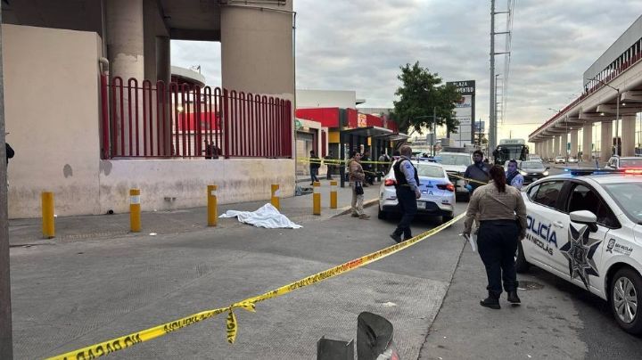 Hombre entra a hospital con fuerte dolor; luego salió y cayó muerto en Nuevo León