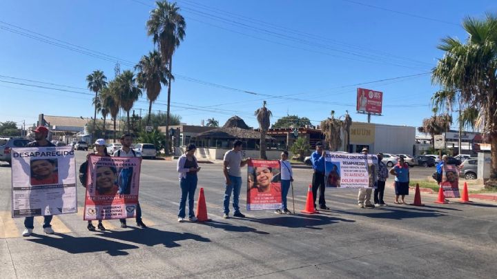 Ciudad Obregón: Cierran vialidades por falta de avances en caso de desaparición de Jesús Enrique