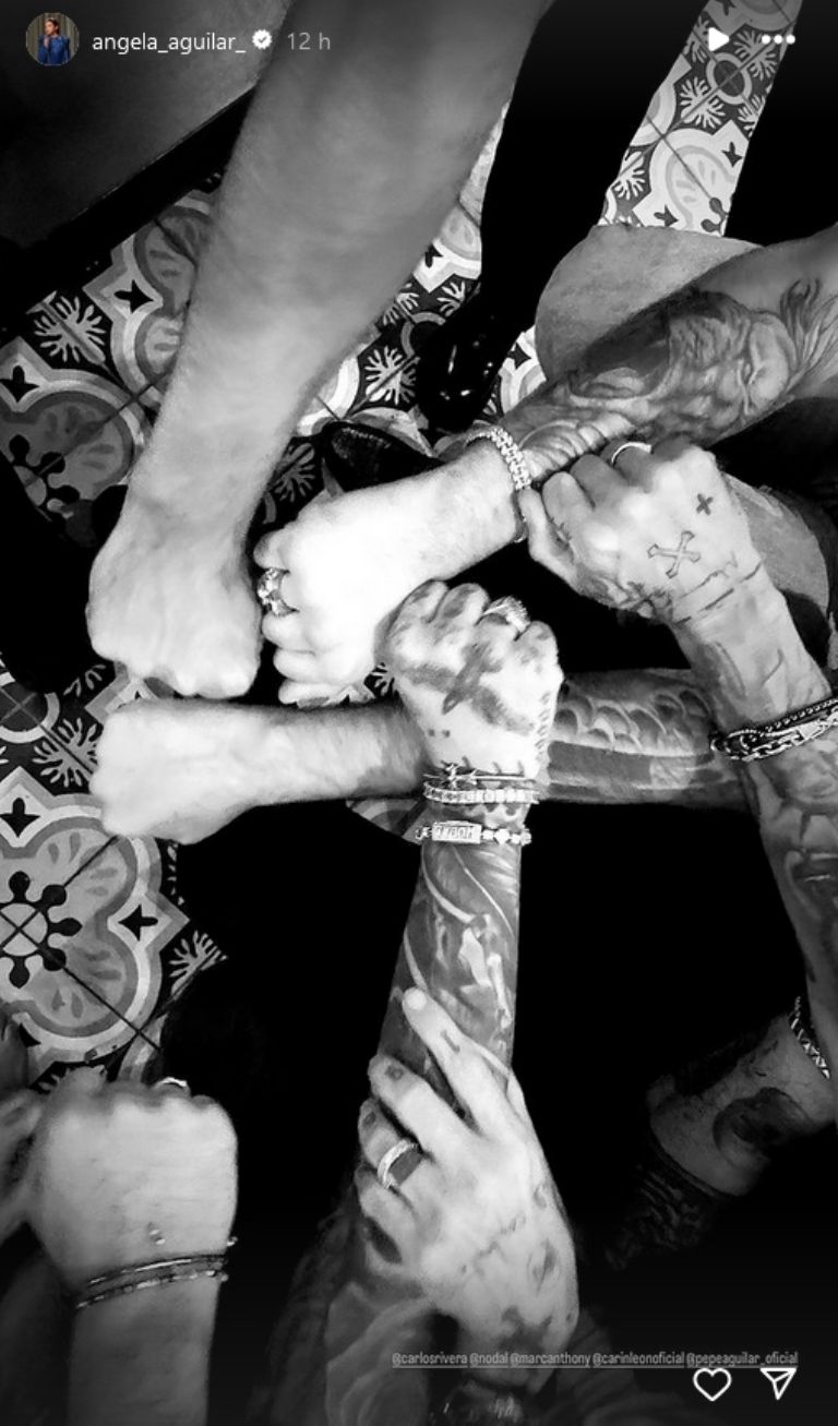 Carín León y Christian Nodal conviviendo 