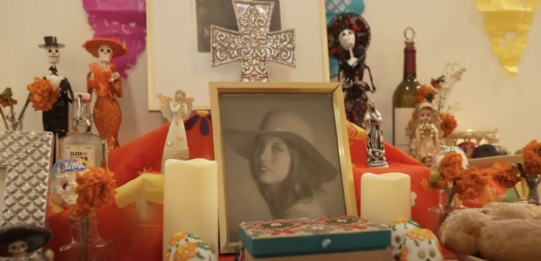 El altar que puso Chiquibaby a su madre