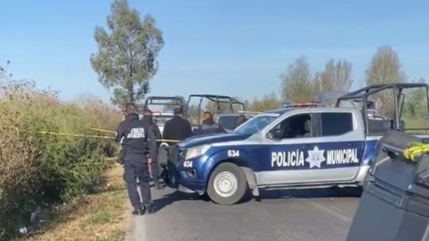 VIDEO: Sicarios abandonan cuerpo en la carretera Tláhuac-Chalco; dejaron un mensaje