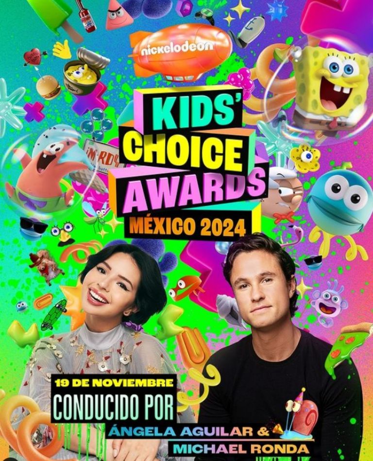 Fue conductora de la premiación de Nickelodeon, donde la abuchearon