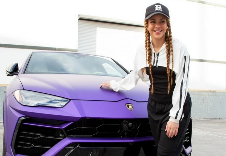 Shakira regala su su auto en Despiera América