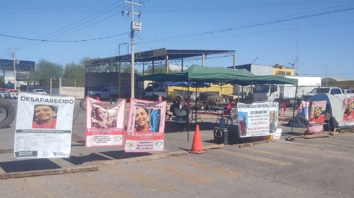 Ciudad Obregón: Por noveno día familiares de Jesús Enrique mantienen bloqueo de vialidades