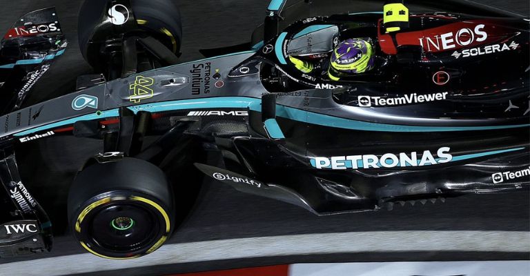 Hamilton lideró los ensayos del viernes