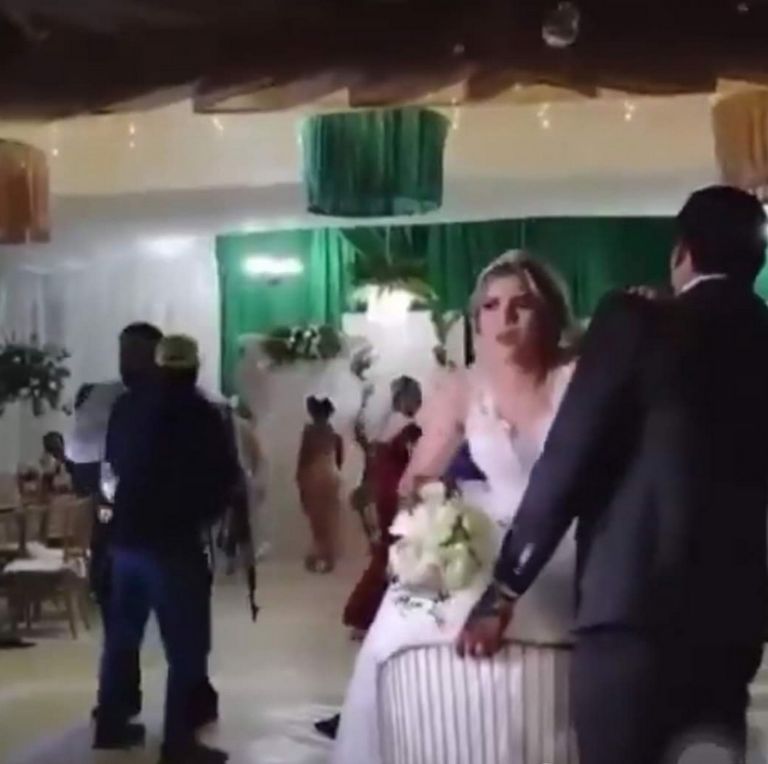 Sicarios ultiman a un hombre en plena boda de Tabasco