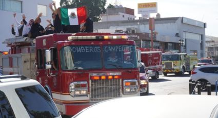 Reciben a Bomberos Navojoa como auténticos héroes