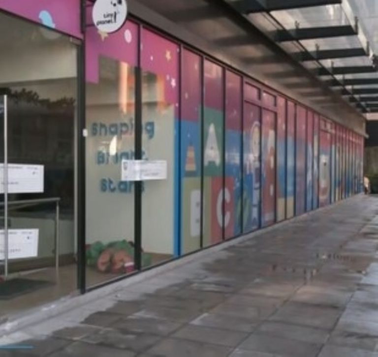 Guardería Tiny Planet bebé muerta