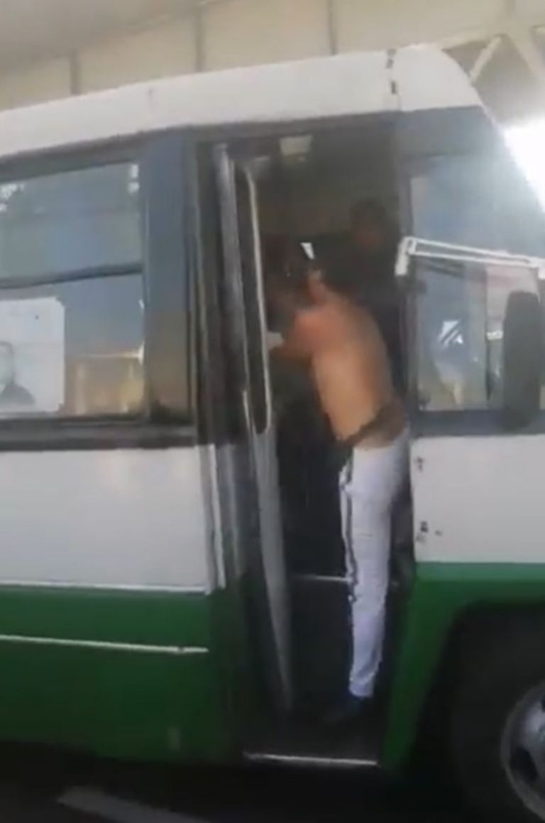 Pelea de microbuseros en Iztapalapa