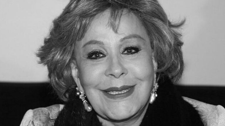 Maryfer Centeno analiza la firma de Silvia Pinal