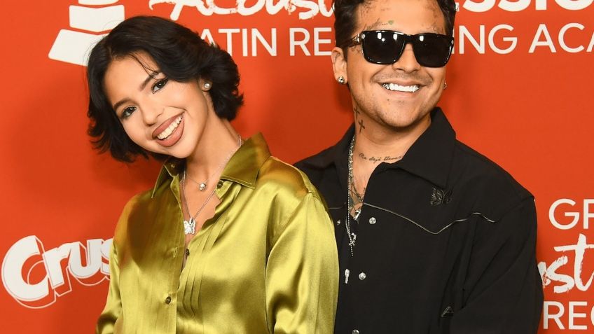 Aseguran que la boda de Ángela Aguilar y Nodal fue falsa; su acta de matrimonio desaparecería