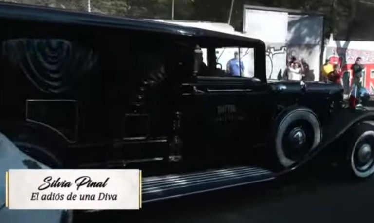 Los restos de Silvia Pinal van rumbo a Bellas Artes