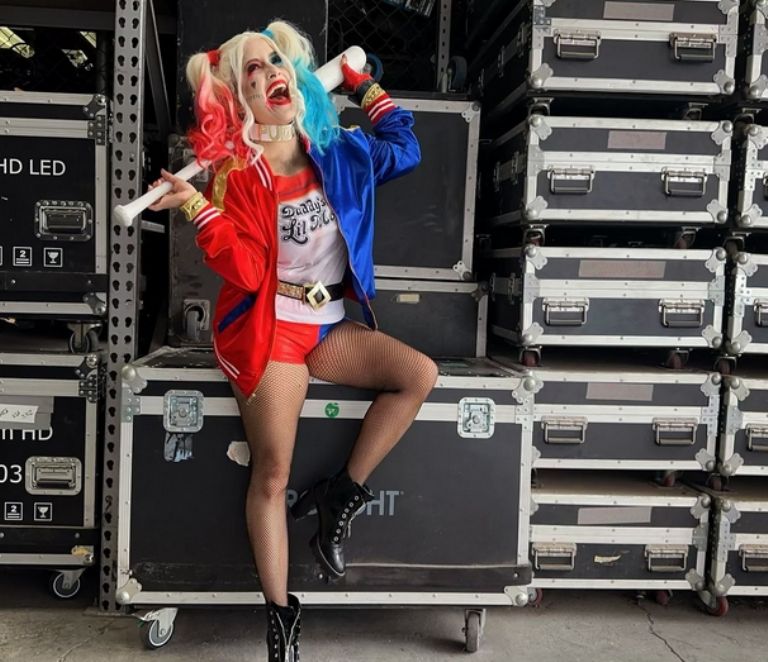 Linet Puente asombra con disfraz de Harley Quinn