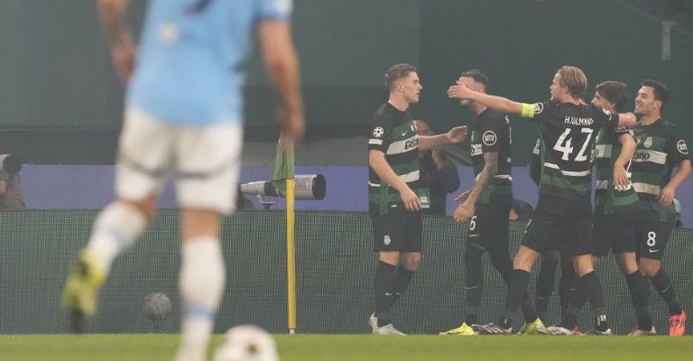 El Sporting celebró en grande ante su gente