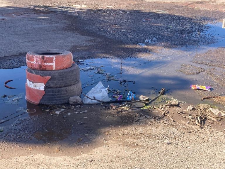 Vecinos de la Faustino Félix demandan solución a problema de drenaje