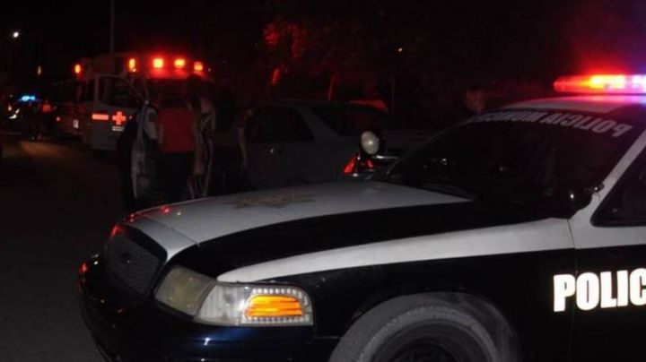 Dos hombres pierden la vida en SLRC; fueron atacados mientras platicaban en la calle