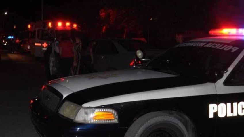 Dos hombres pierden la vida en SLRC; fueron atacados mientras platicaban en la calle