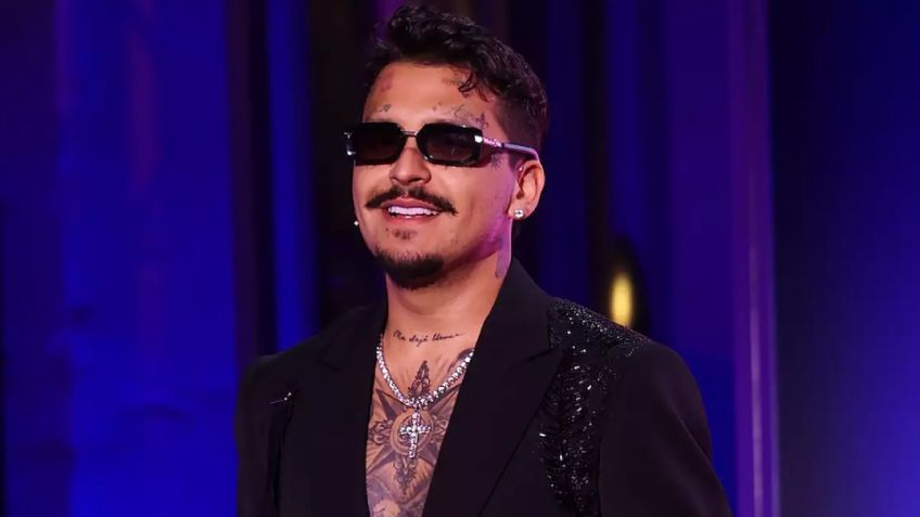 No solo Pepe Aguilar: Christian Nodal pagaría para ir a importantes eventos y lavar su imagen