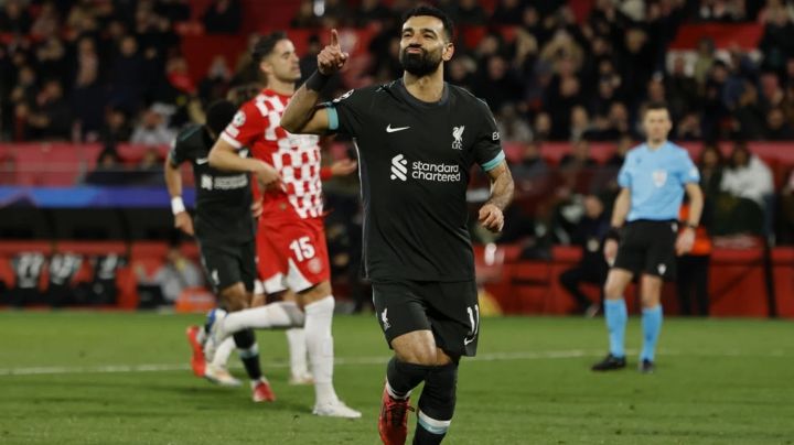 Salah anota y el Liverpool se mantiene perfecto en la Liga de Campeones