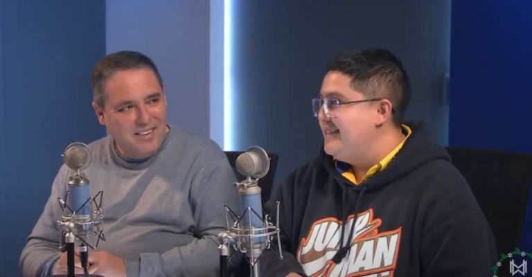 Maxine Woodside sorprende en vivo a colaborador de Todo Para La Mujer