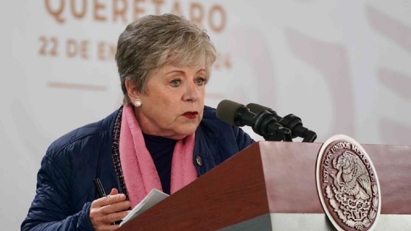 Sheinbaum defiende a Alicia Bárcena tras polémica sobre boda en el MUNAL; no la despedirá