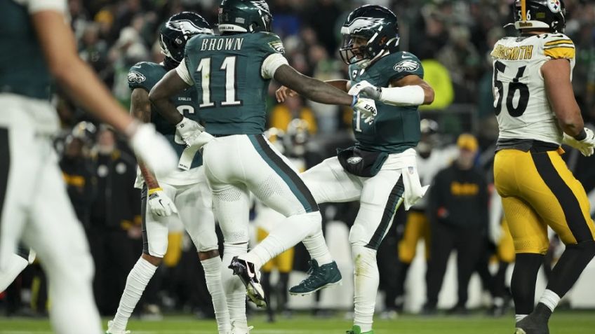 Los Eagles vuelan alto en casa y mantienen el dominio sobre los Stelers