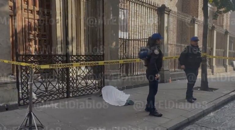 Hombre en situación de calle muere en el Centro CDMX. Foto: Facebook