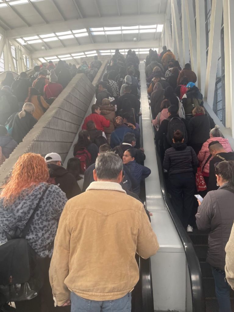 Caos en Toreo por cierre de la Línea 2