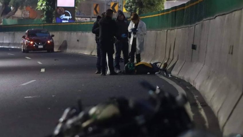 Motociclista iba a exceso de velocidad, chocó con un muro y murió en Periférico Sur