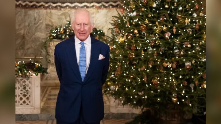 Rey Carlos III rompe tradición de Navidad al transmitir desde hospital por emotiva razón