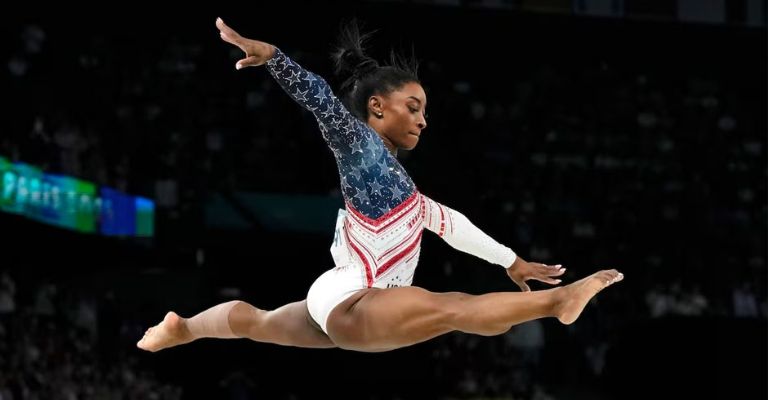 La gimnasta Simone Biles fue segunda en la votación