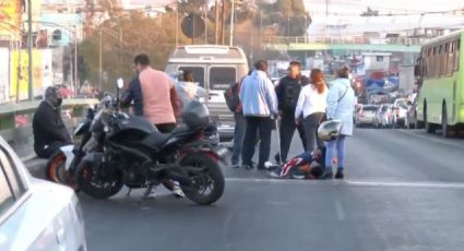 VIDEO: Conductor de tráiler atropella a motociclista en Periférico y se da a la fuga