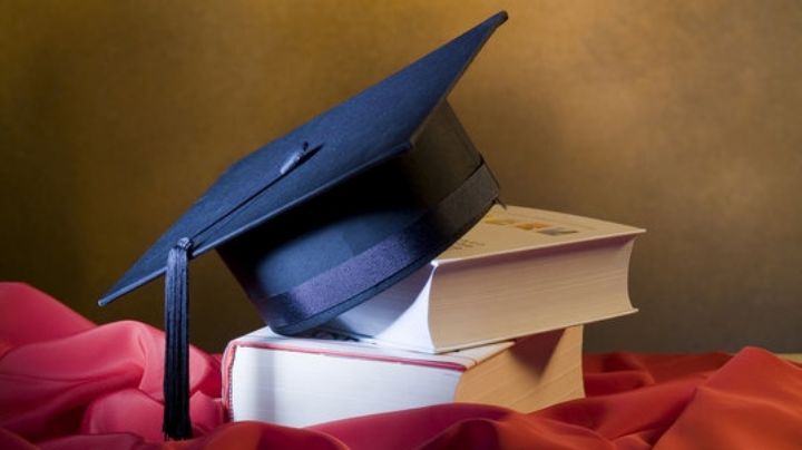 Se quedan sin graduación: Tesorero 'desaparece' con más de 200 mil pesos