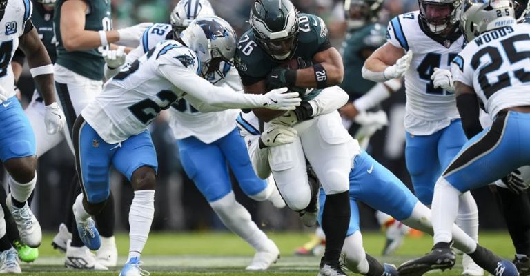 Barkley volvió a demostrar su valía corriendo el balón