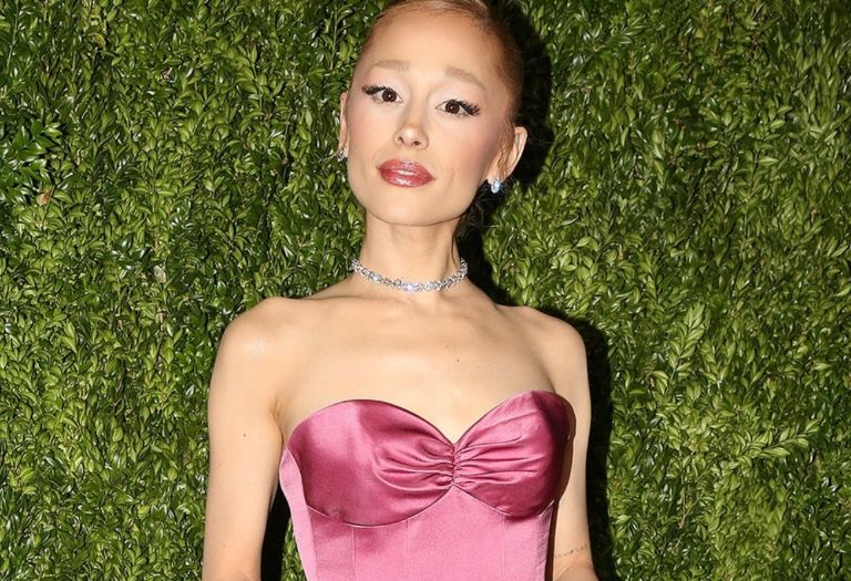 Ariana contó que ella suele ser bastante física 