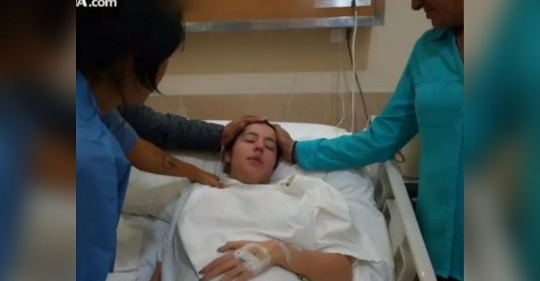 Lesslie Polinesia muestra primer foto de su bebé tras parto prematuro