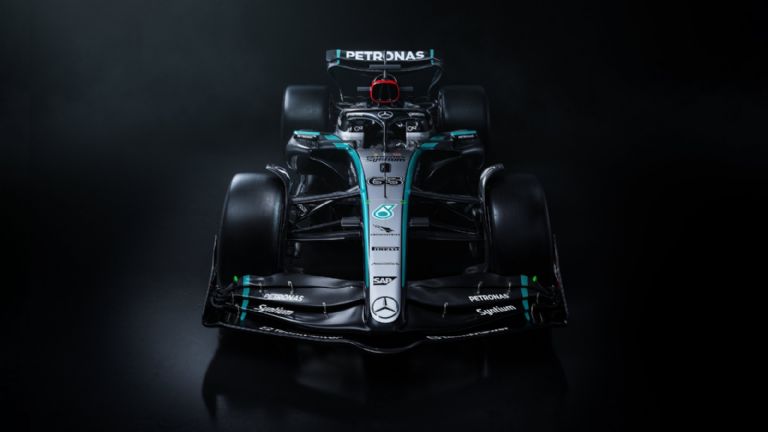 Mercedes muestra su nuevo automóvil para 2024; el último con Hamilton en el equipo