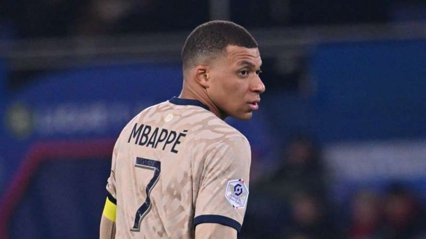 Mbappé se burla de la eliminación del Barcelona; afición le lanza objetos y esto pasó