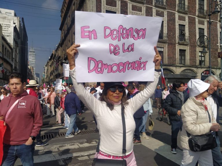 Marcha por la democracia en CDMX