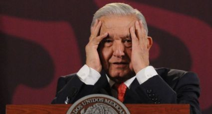 AMLO reacciona tras ser llamado 'narcopresidente' en la 'Marcha por la Democracia'