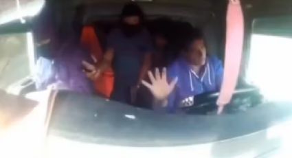 VIDEO: Captan violento asalto a conductor de tráiler en la carretera México-Puebla