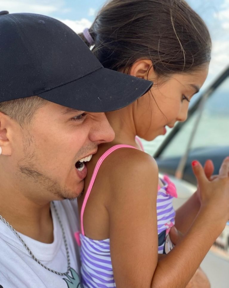 Alessandra Rosaldo envía mensaje a Vadhir Derbez