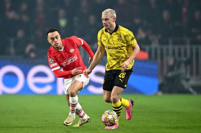 Hirving Lozano y el PSV definirán todo en casa del Borussia Dortmund; así jugó el mexicano