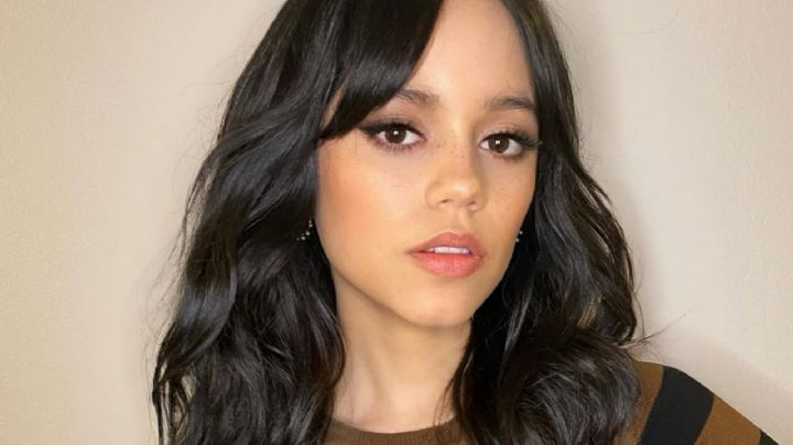 Jenna Ortega se sincera sobre cómo fue su infancia y da detalles de 'Beetlejuice 2'