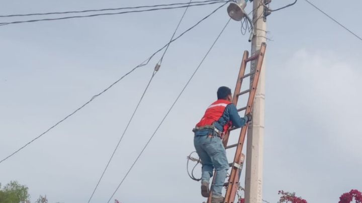 Alumbrado público en Navojoa se mantiene entre el vandalismo y el abandono  