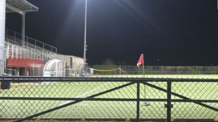 Hombre dispara contra aficionados durante un partido de futbol; se reportan 7 heridos