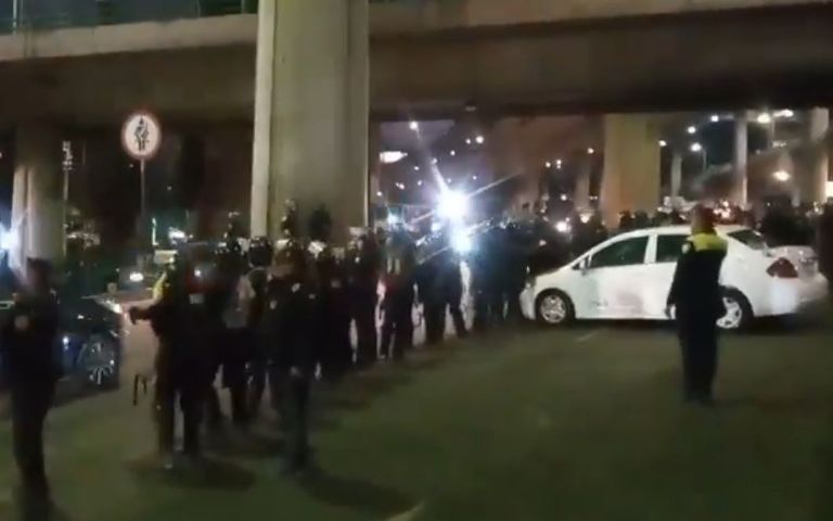 Pelea de policías en Periférico