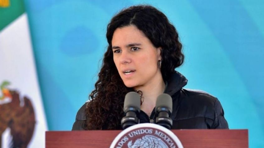 Más de 2 mil 500 servidores públicos ganan más que AMLO, revela Luisa María Alcalde