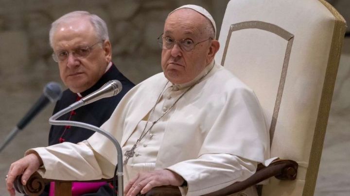 El Papa Francisco es hospitalizado en Roma por esta persistente enfermedad; estos son los detalles