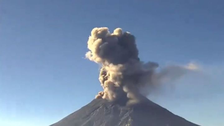 Suspensión de vuelos en Puebla por caída de ceniza del Popocatépetl: AICM opera con normalidad